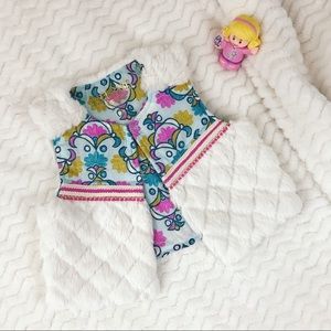 Genuine Kids Oshkosh Girls faux fur vest 18 m